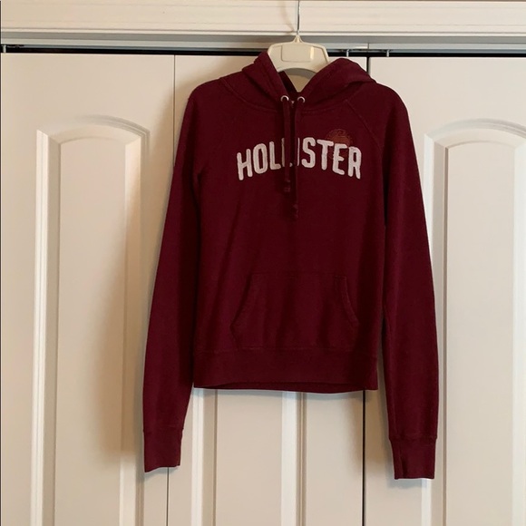 burgundy hollister hoodie